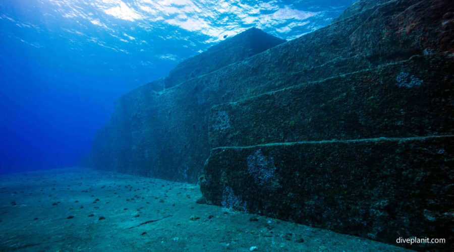 The Yonaguni ruins… an underwater mystery